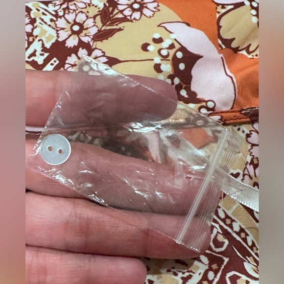 NWOT FREE PEOPLE S/P Floral Patterned Women's Top - Picture 11 of 14